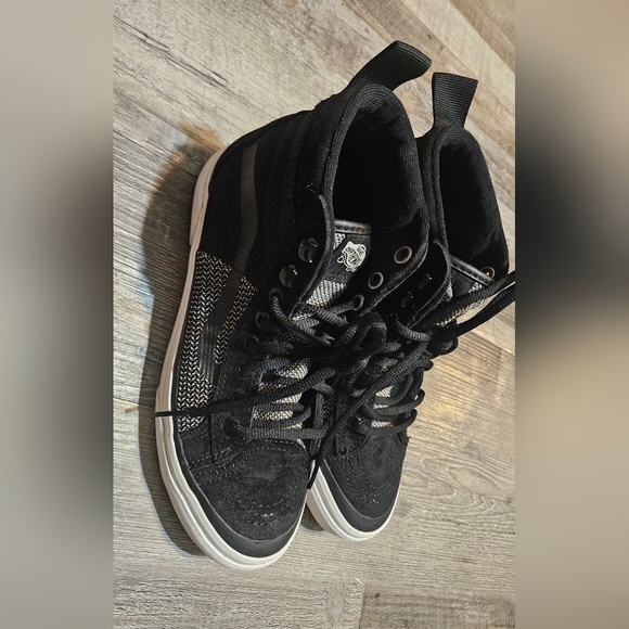 💚Vans Sk8 Hi Plaid Black Men 7 Women 8.5 Unisex Sneakers - Picture 2 of 10